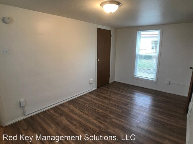 Building Photo - 2 br, 1 bath House - 612 Florence Ave