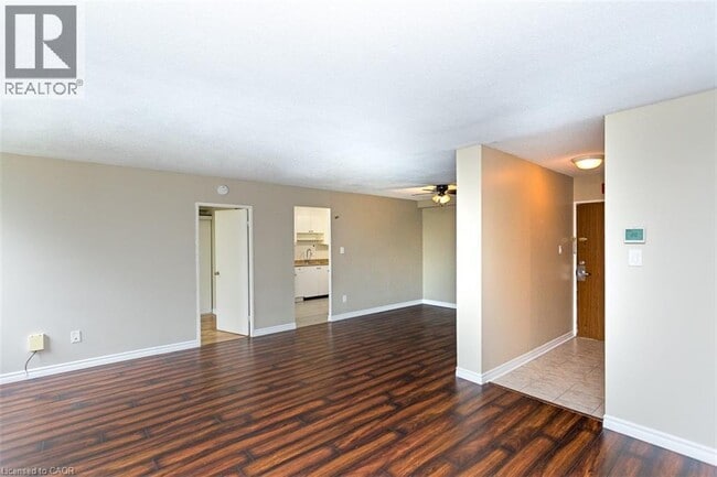 Building Photo - 50 Mississauga Vly Blvd