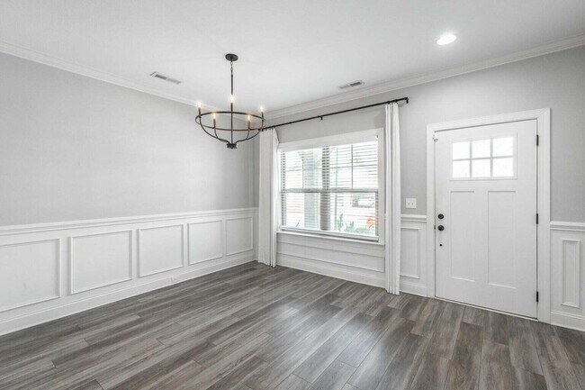 Foto del edificio - 5038 Shelterwood Dr NE