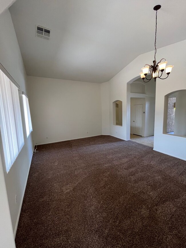 Building Photo - 4 Bedroom, 2 Bath with new Interior paint ...