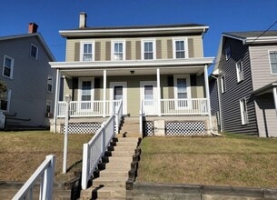 Building Photo - 36 Stevens Rd