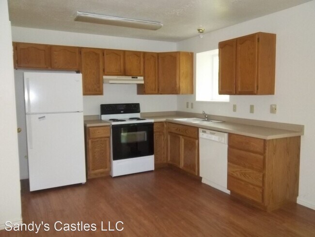 Building Photo - 3 br, 2 bath House - 132 Chris Avenue