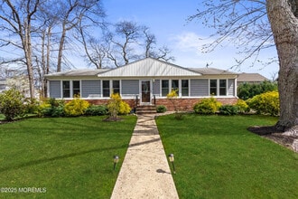 Building Photo - 1641 Holbrook St