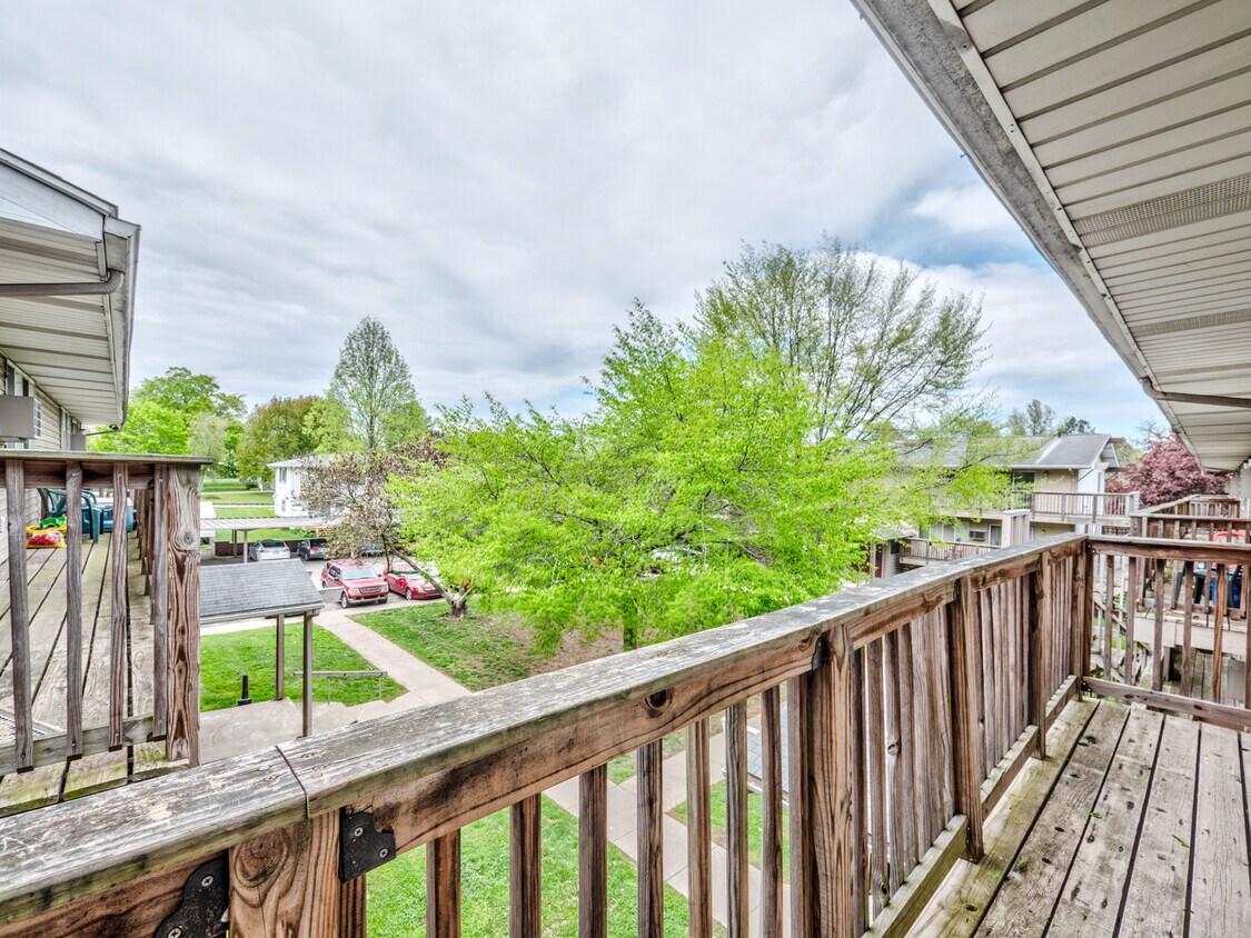 4035 S Rose St Unit 202., Kalamazoo, MI 49001 Room for Rent in