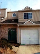 Building Photo - 4 Sage Dr