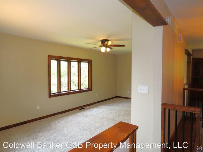 Foto del edificio - 5 br, 3 bath House - 1750 NE 54th St