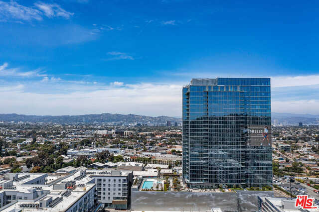 Building Photo - 3311 La Cienega Blvd