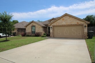 Building Photo - 8105 Gristmill Ln