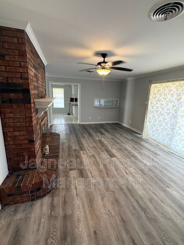 Foto del edificio - 2615 Blackwell St