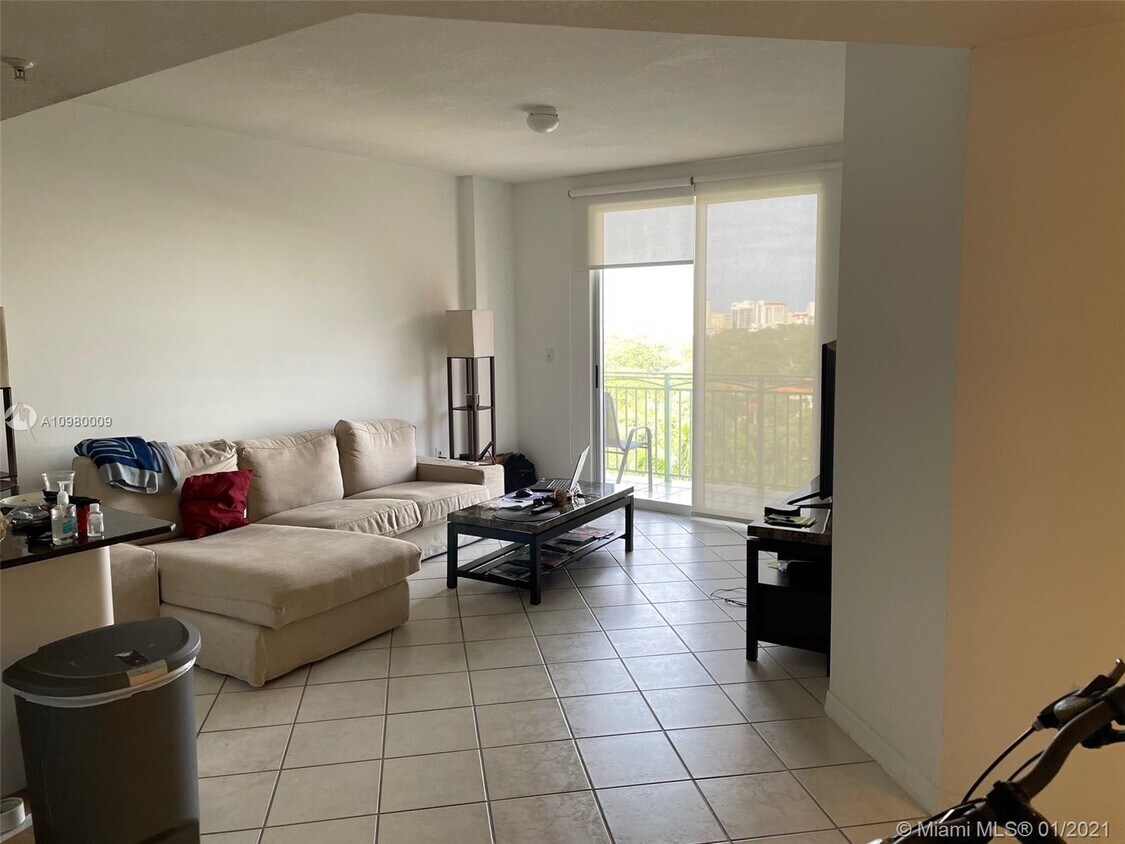 Foto principal - 3500 Coral Way