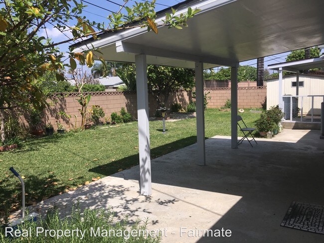 Building Photo - 3 br, 2 bath House - 1119 Tonopah Ave