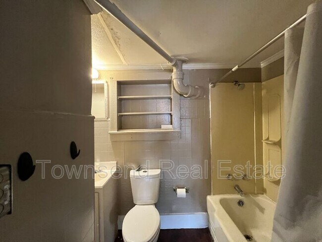 Foto del edificio - 205 Circle Ct.