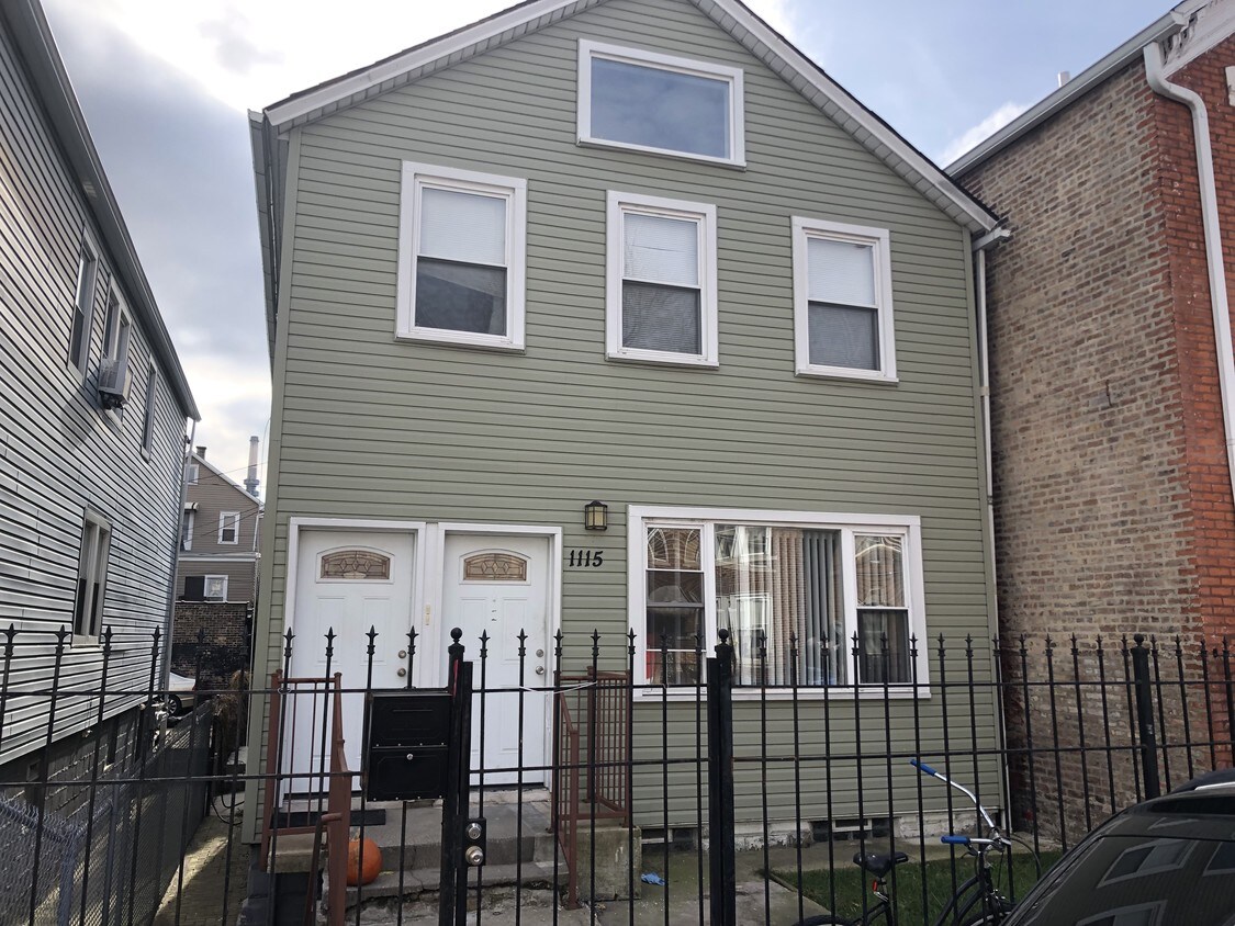 FRONT - 1115 W 18th Pl