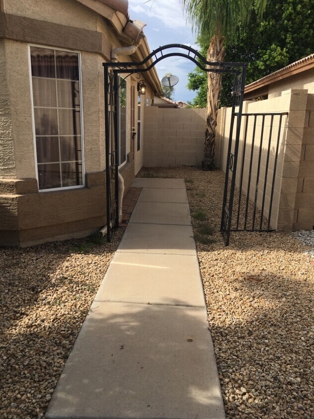 4962 E Holmes Ave 3BR, 2BA Higley/US 60 House Rental in Mesa, AZ