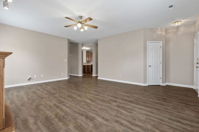 Building Photo - 164 Brass Oak Dr