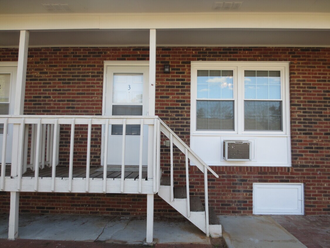Building Photo - Kincaid Circle Apartments