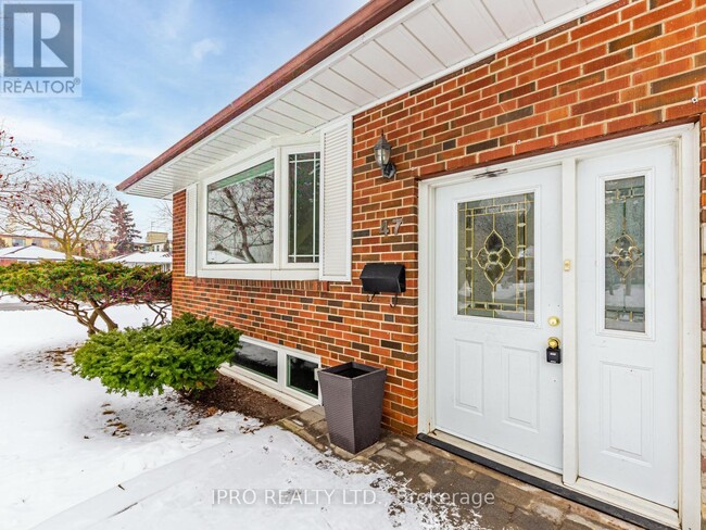 Building Photo - 47 Hesketh Ct