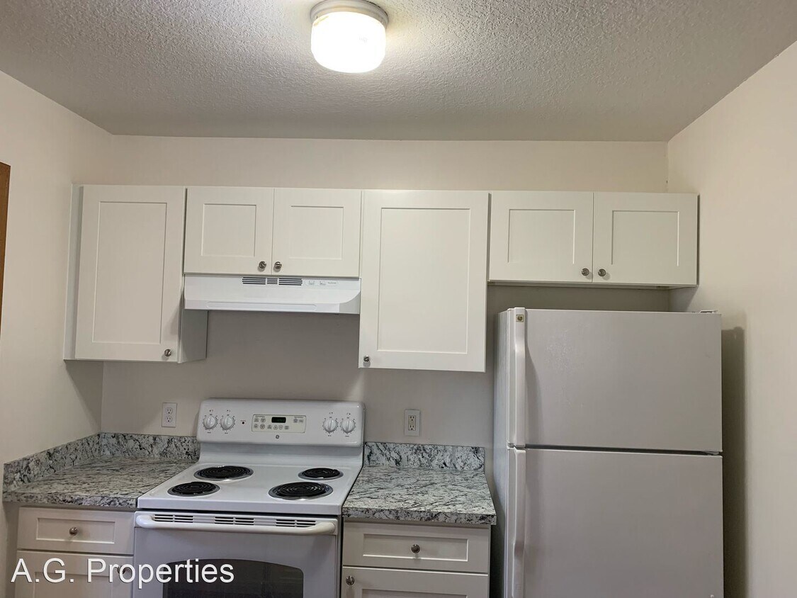 Primary Photo - 1 br, 1 bath Apartment - 7959 S.E. Woodvie...