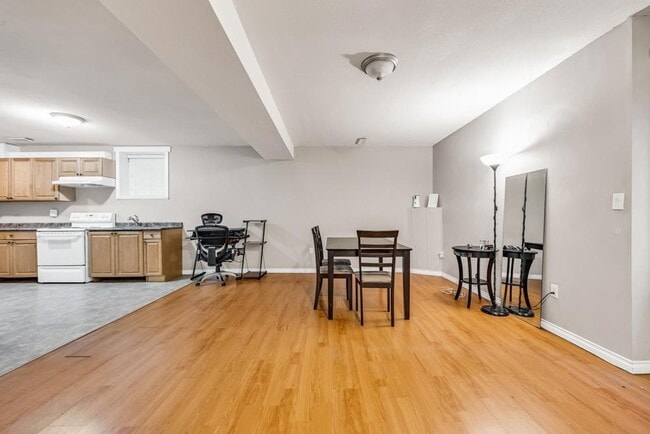 Building Photo - 18991-1870A 70a Ave