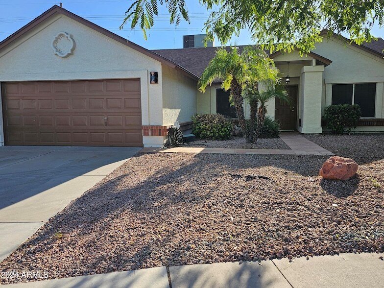 Foto principal - 620 S Laveen Dr