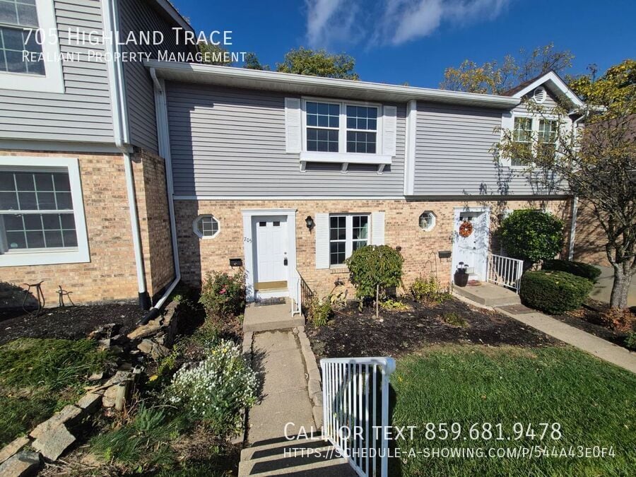 Primary Photo - 705 Highland Trce