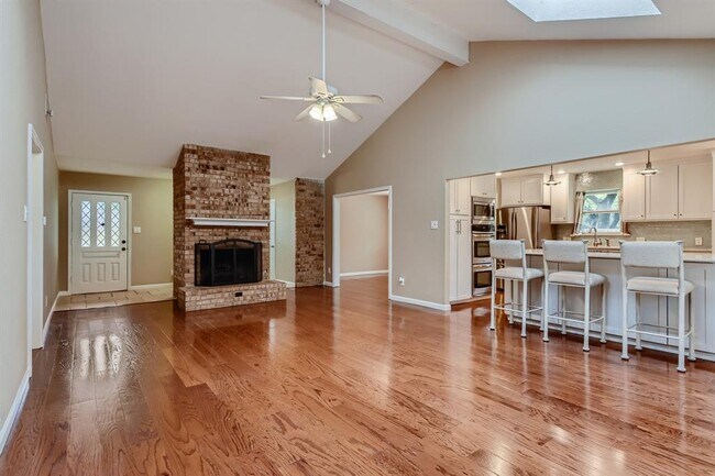 Foto del edificio - 6811 Hitching Post Cir