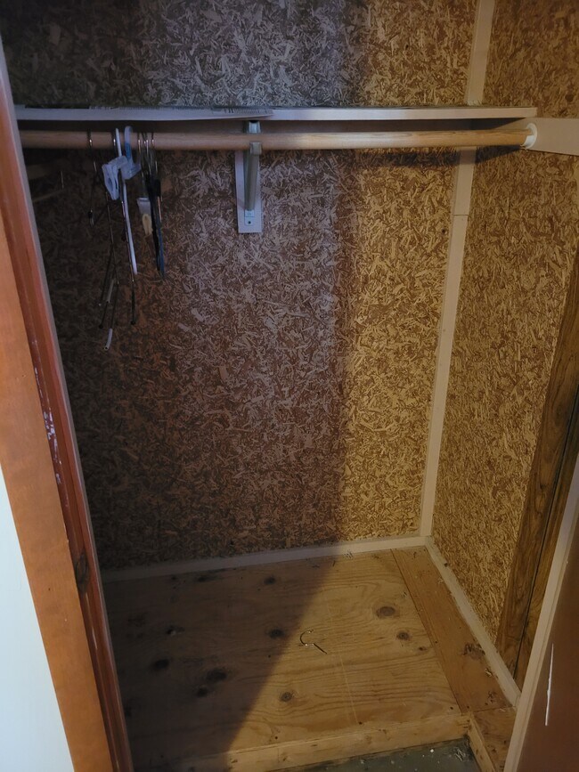 Closet - 350 Tompkins St
