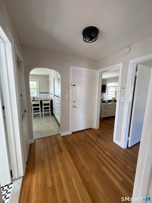 Foto del edificio - 7 Rourke Ave