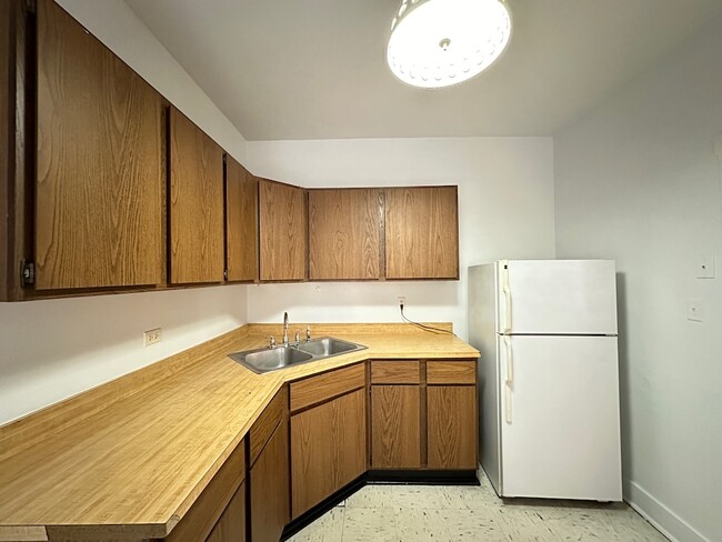 Foto del edificio - 3522 N Racine Ave