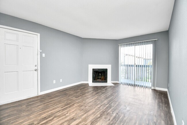 Foto del edificio - 5959 Bonhomme Rd
