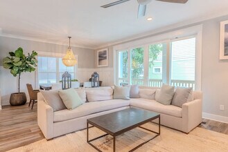 52 Sandcastle Ct