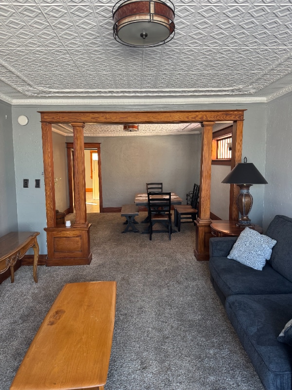 Building Photo - 619 1st St