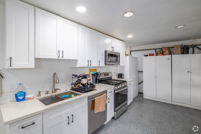 Segunda cocina - The Arroyo House Student Living.
