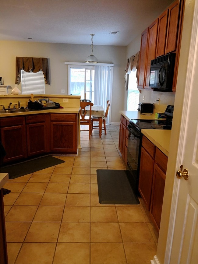 Foto del edificio - 17 Trailstream Dr