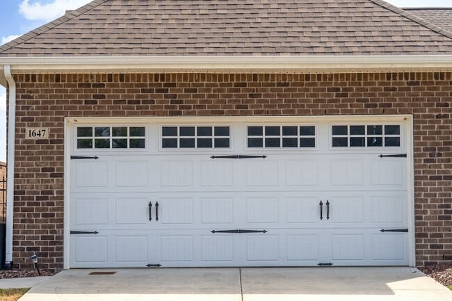 Building Photo - 1647 Foston Ln