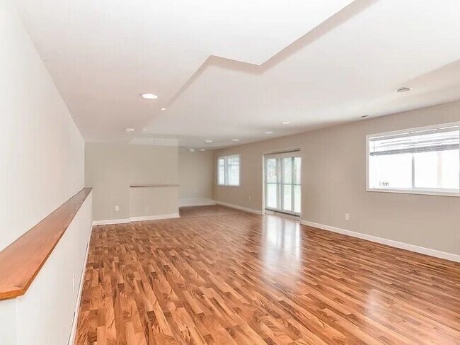 Foto del edificio - 1054 Falcon Rd SE