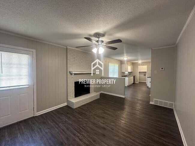 Building Photo - 7086 Hillshire Dr