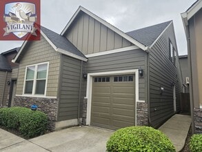 Building Photo - 2605 NE 130th Ct