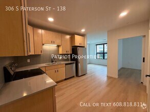 Building Photo - 306 S Paterson St