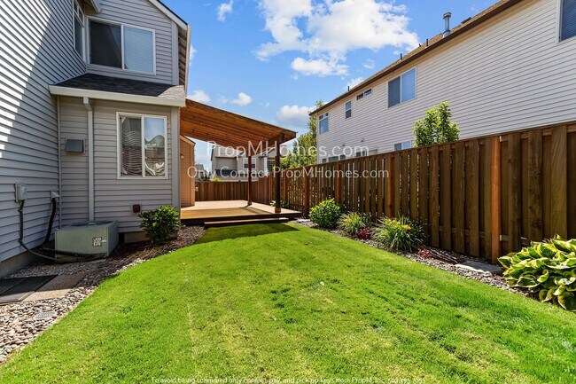 Foto del edificio - Charming 3-Bedroom, 2.5-Bath Home with A/C...