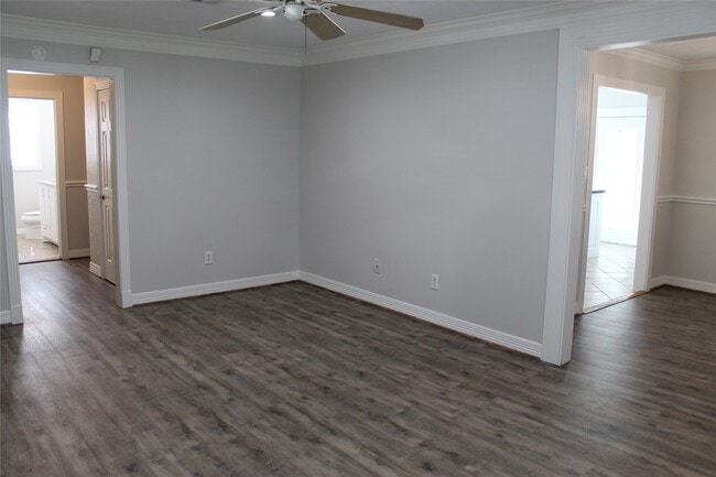 Building Photo - 2914 Pitzlin St