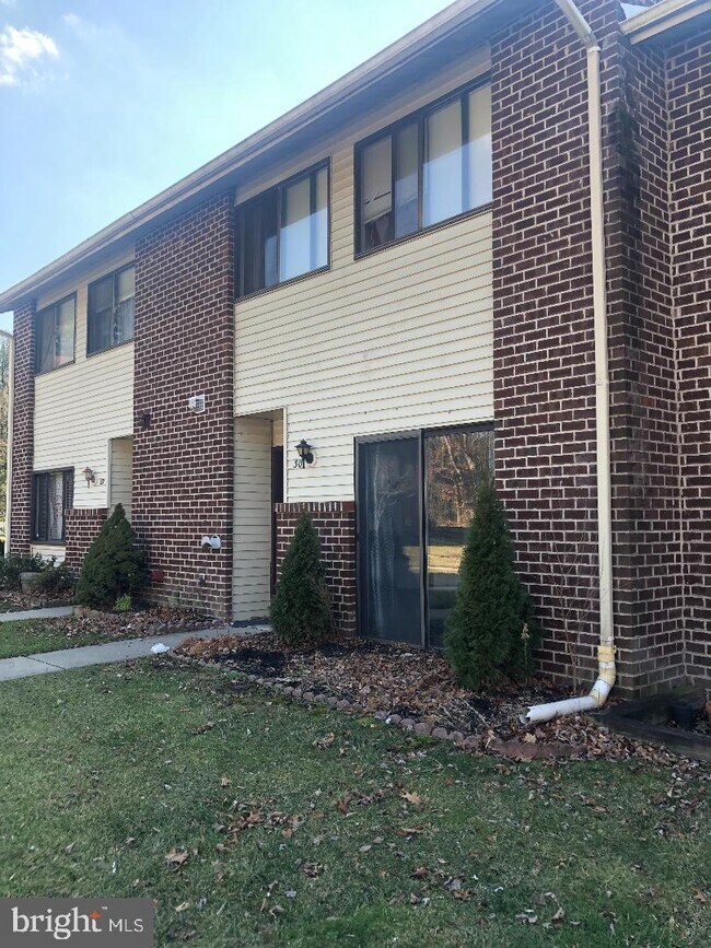 30 Roseberry Ct, Deptford Township, NJ 08096 Townhouse for Rent in