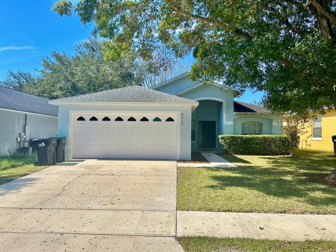 Foto principal - 2312 Ole Hickory Dr