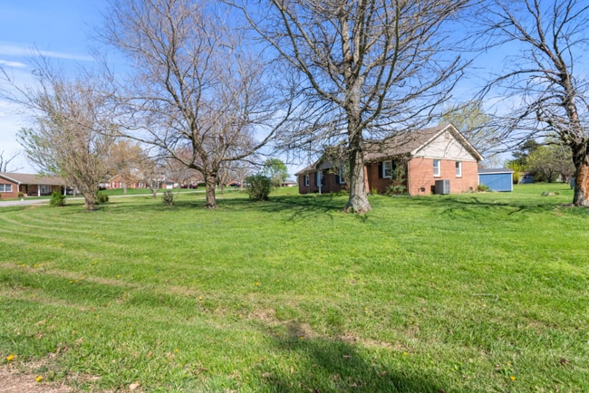 Building Photo - 157 Southern Dr