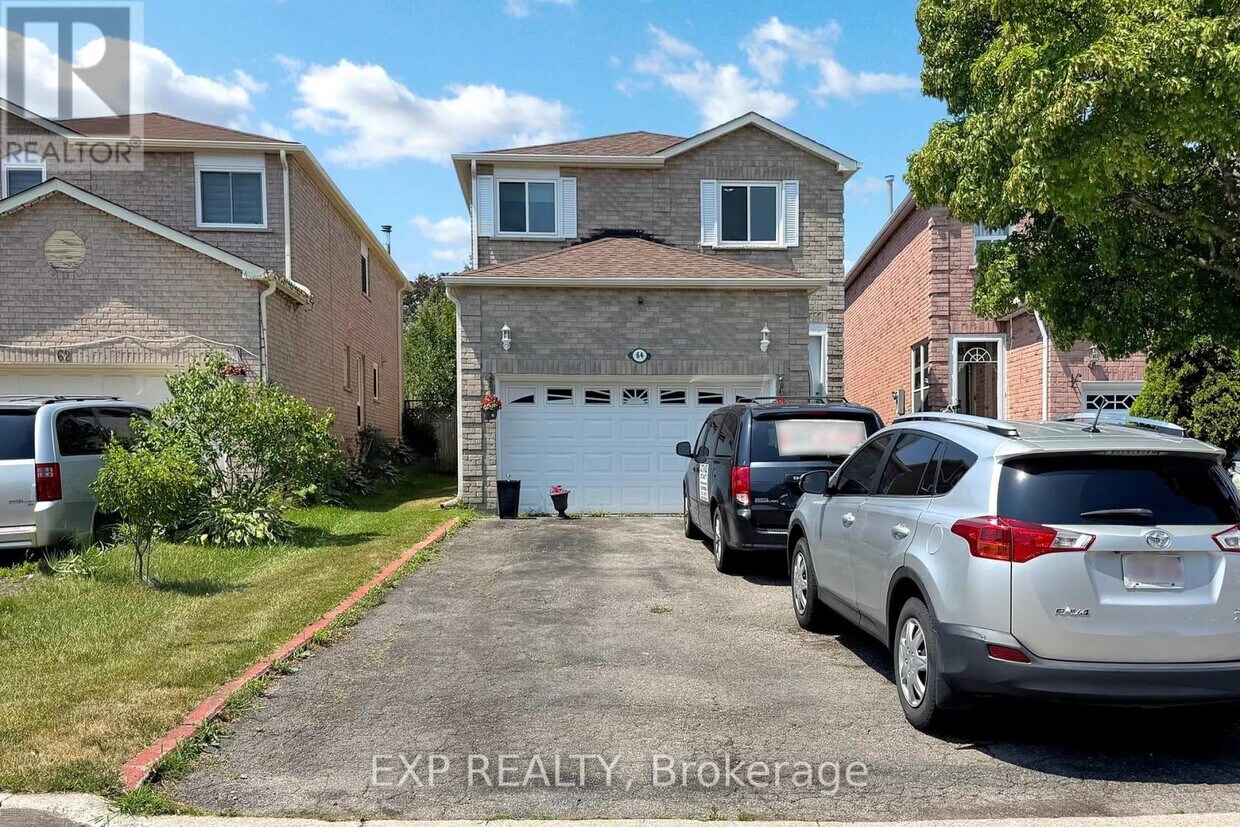 Primary Photo - 64 Sorrell Crescent