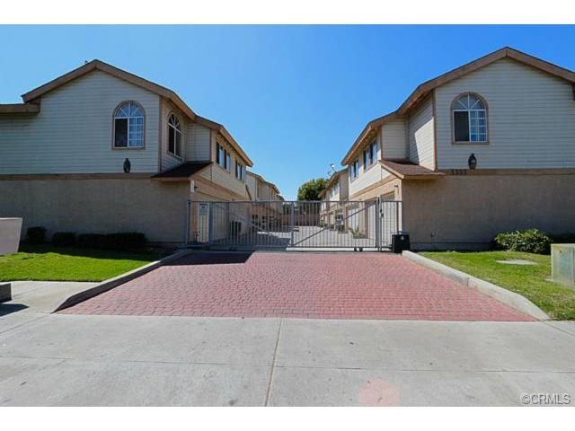 Foto principal - 3323 Baldwin Park Blvd