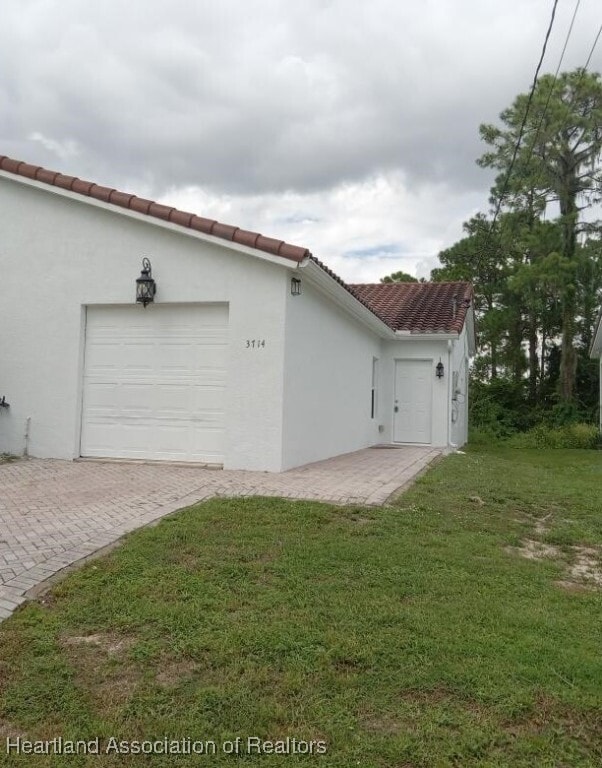 Building Photo - 3714 Peugeot St