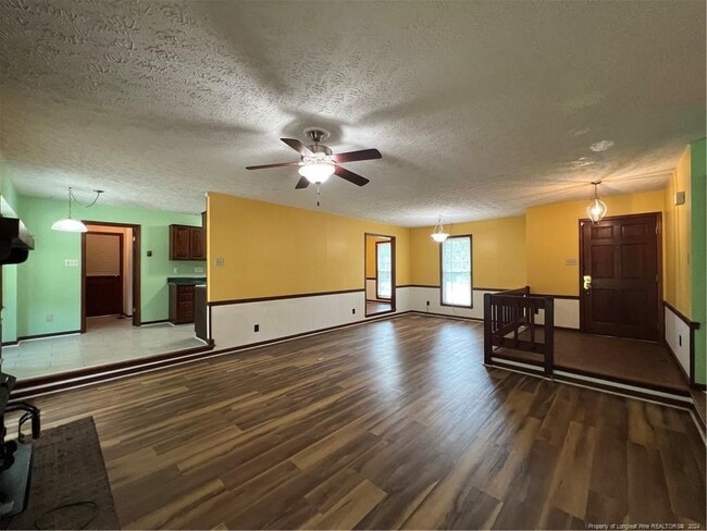 Building Photo - 5624 Watersplash Ln