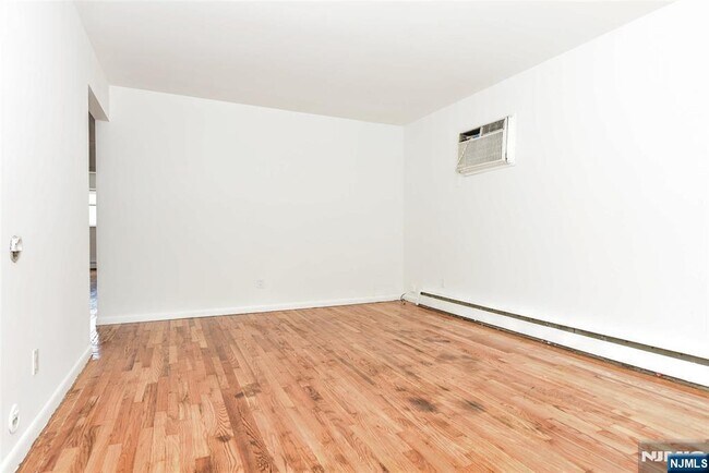 Foto del edificio - 348 Westminster Pl