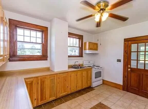 Foto del edificio - 1250 Cambria St NE